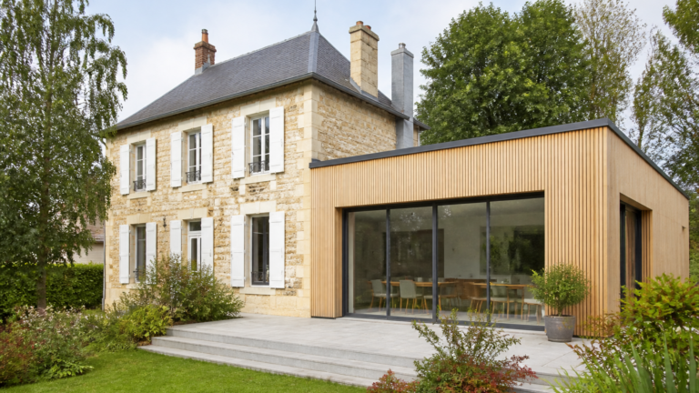 Extension de maison de 20m2 en style moderne avec matériaux durables