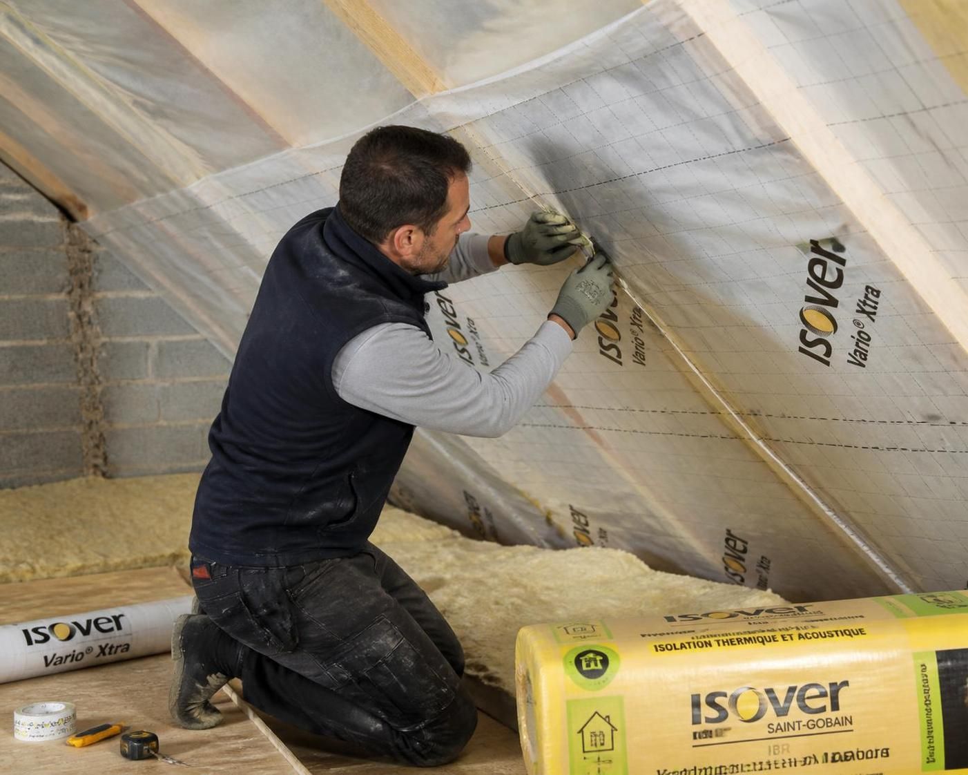 découvrez comment l'isolation des combles peut améliorer le confort thermique de votre maison, réduire vos factures d'énergie et optimiser votre bien-être toute l'année.